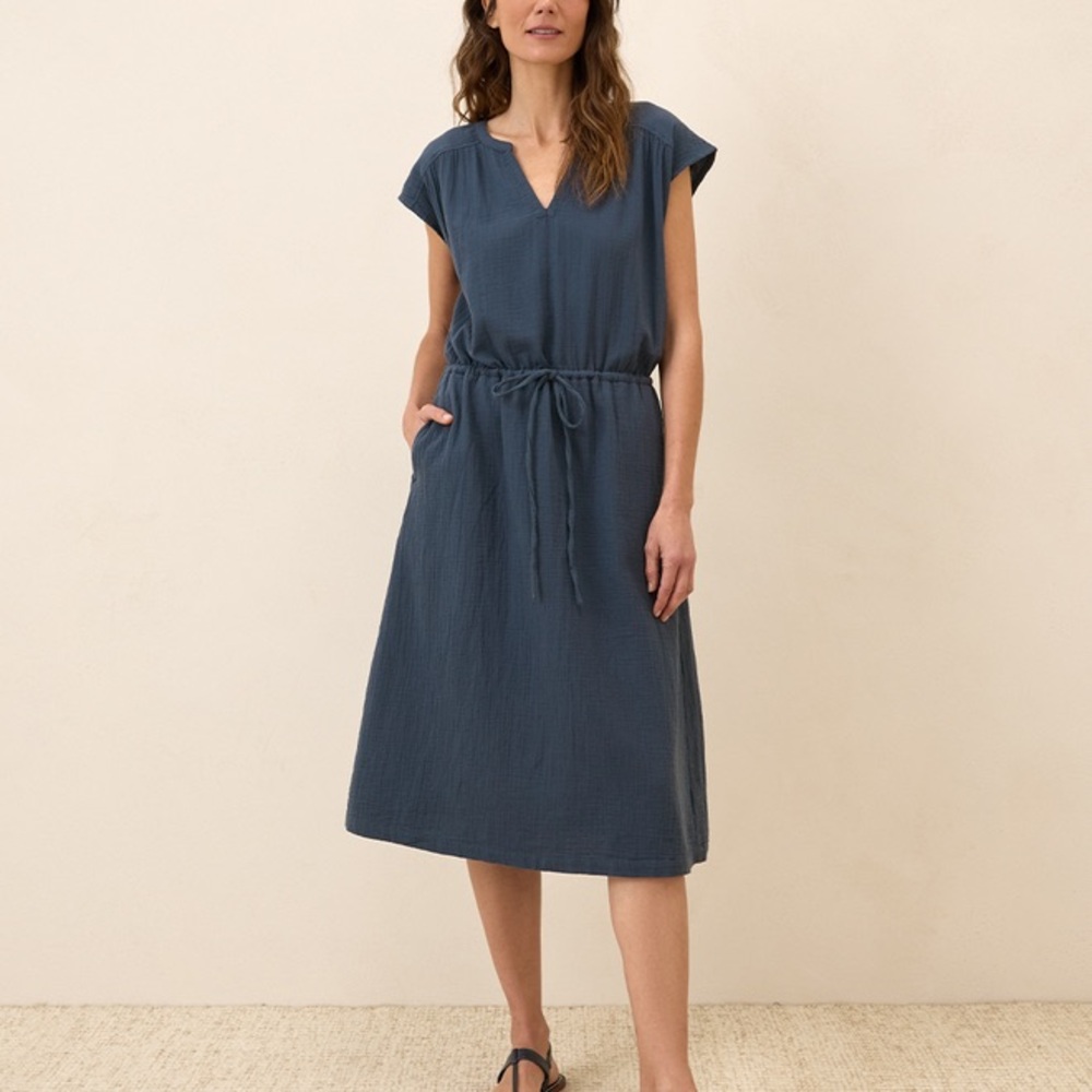 Coastal tie waist  Blue Midi Dress by Pact size Large